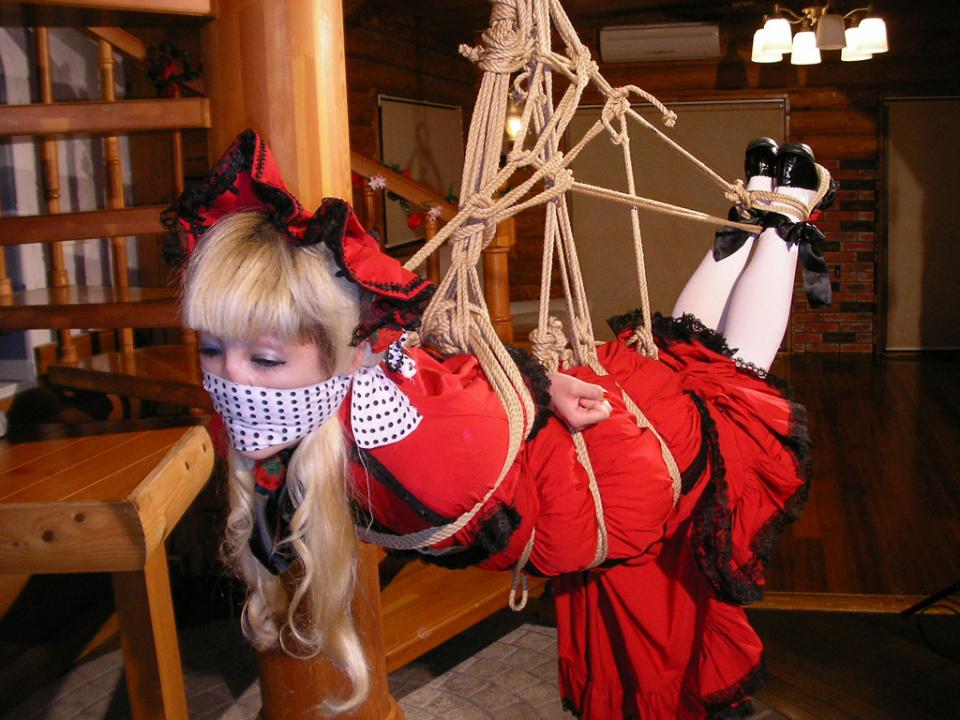 nekonekorin [日式反绑,吊缚,堵嘴,COSPLAY,白丝]