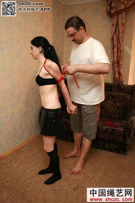 就这样被你征服 [欧美佳丽,内衣秀,西式（直臂并肘）]