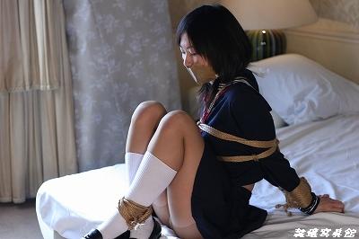 制服捆绑封嘴 - 制服捆绑封嘴 [学生（水手服）,堵嘴,日本美女,胸缚,肉丝,学生（英式领结）,胶带]
