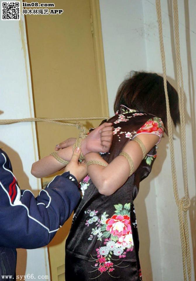 旗袍吊缚, 有捆绑过程 [高手缚（中式五花）,民族（旗袍）,日本美女]