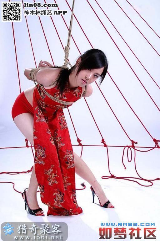 绳艺唯美套图4 - 旗袍还是肚兜啊?