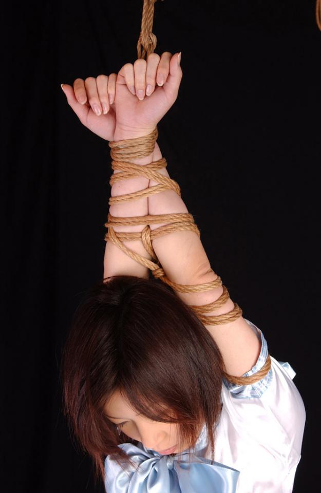 及川美咲 - sm miracle 写真 [吊缚,堵嘴,学生（英式领结）,前手吊缚]