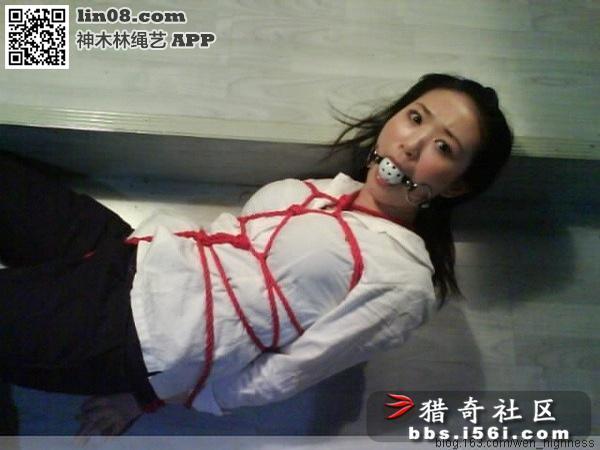 大学女生 [龟甲缚,堵嘴,中国女孩,口球]