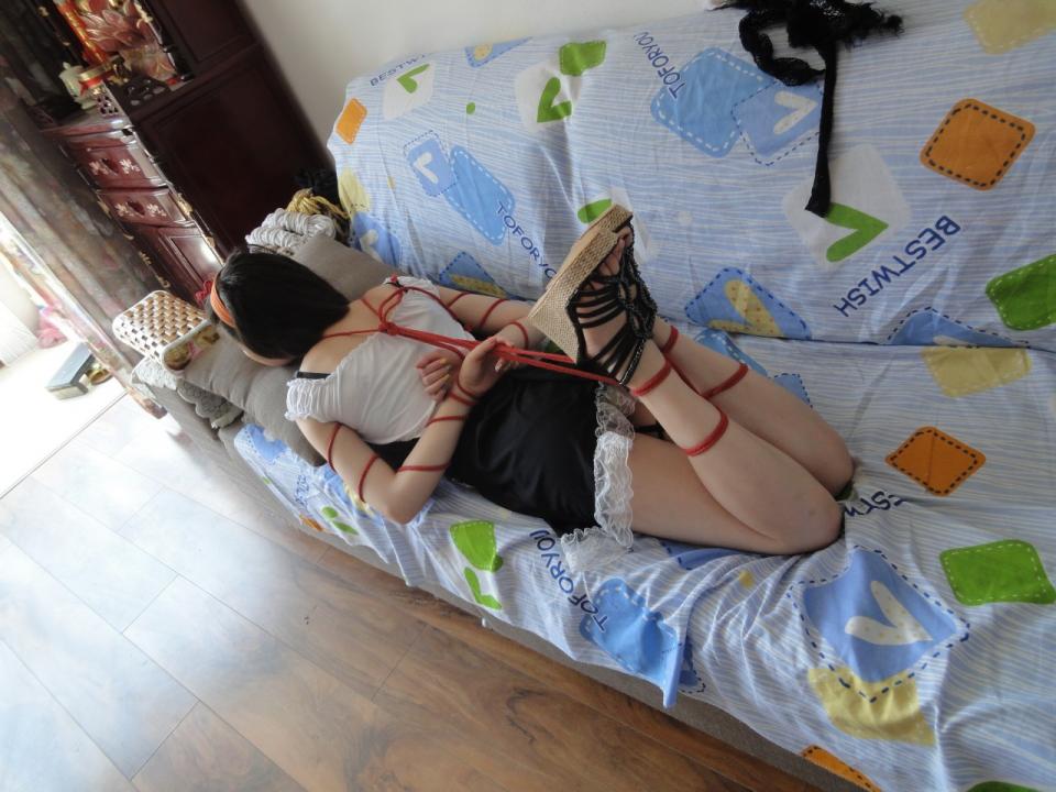 玫子 [职业（女仆）,驷马（俯卧）,中国女孩]