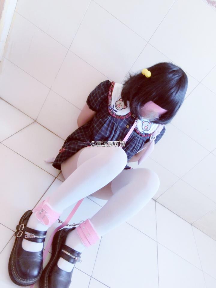  [Handcuff,Anklet,White Pantyhose,Dog chain,Blindfolded]