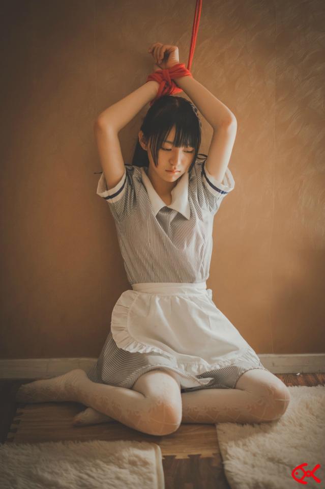 清秀白丝萝莉 -  摄影师yu师傅专业绳艺作品——杜小莉（超清秀的   以及另一位不知名的妹子 [居家（围裙）,白丝]