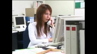 阿当真子（合沢萌）恥辱の女潜入捜査官 合沢萌 发行日期:2008-05-01<br>长度:	140 分钟<br>导演:	----<br>制作商:	シネマジック <br>发行商:	NOIR <br>类别:	SM灌肠捆绑放尿	<br>演员:	阿当真子 合沢萌<br>女警察去调查被坏人抓到了。。。。。
