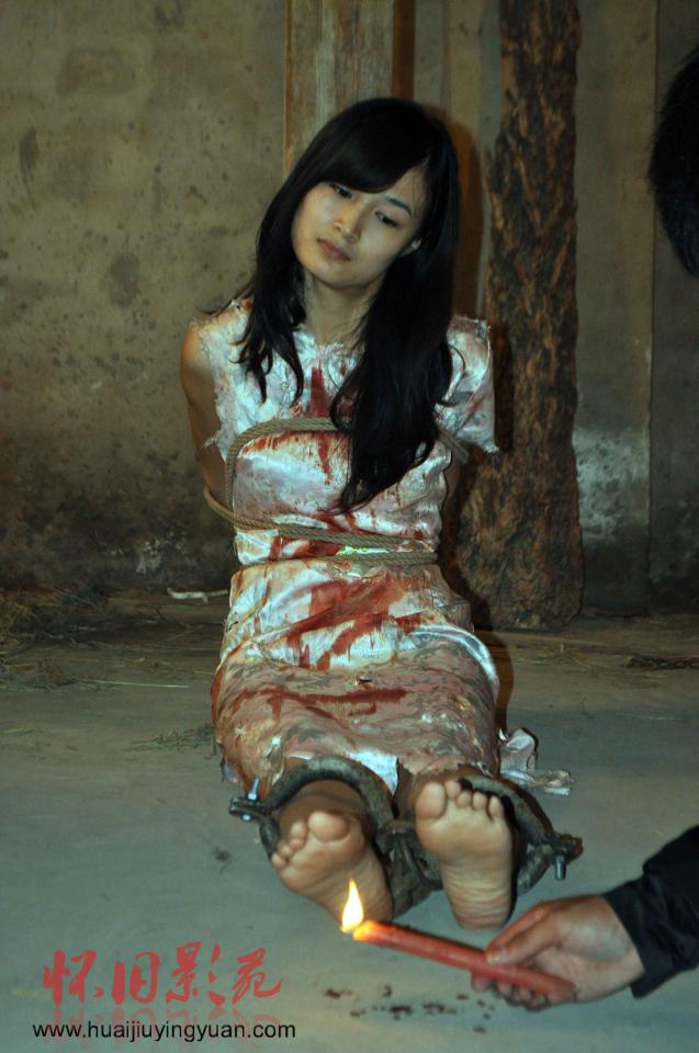  [Anklet,Feet fetish]