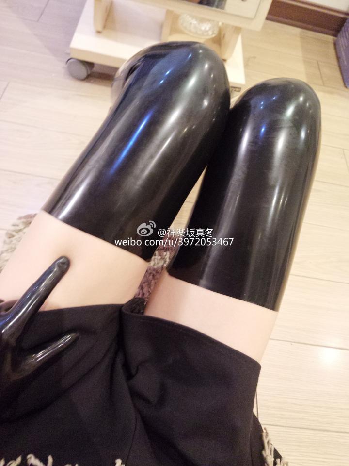  [Japanese Female,Stockings,latex bodysuit,Feet fetish]