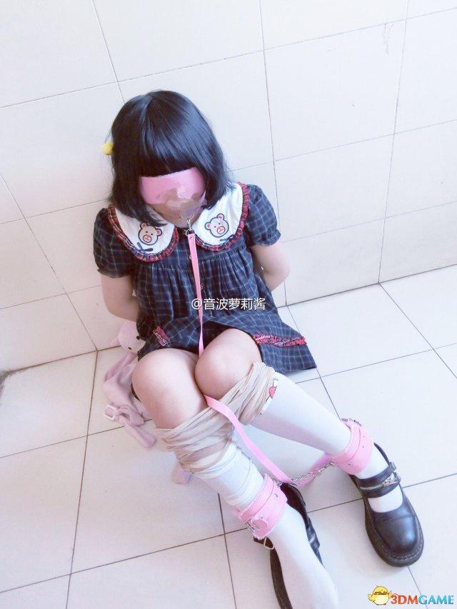  [Handcuff,Anklet,White Pantyhose,Chinese Female,Feet fetish]
