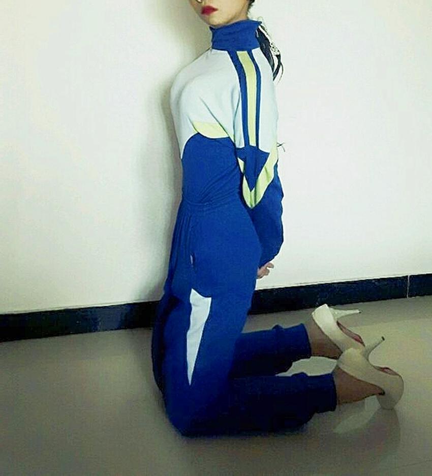 校服勒颈五花 [高手缚（中式五花）,高跟鞋,中国女孩,学生（中式校服夹克）,跪缚]