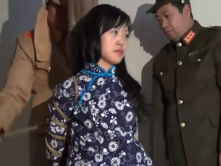 [Rouge Studio] No Retrieves ©Rouge Studio<br><br>Starring: Zhirong<br><br>Featuring: foota fetish, metal bondage, handcuff, chain, spreading eagle, cross, soldier uniform, old fashion, Chinese wuhua bondage, high position tie, strappado bondage, spanking, and torture