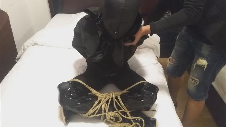 [Mantolo Studio] Being Encased and Packed ©Mantolo Studio<br><br>Summary:<br><br>This time we tried a huge sack for this video to basically enclose our slave into a enclosed space to see what will they do. This time she will be tied up in a variation of box tie. Also after receiving a lot of requests from our viewers, we asked her to wear the huge leather skirt that being sent to us. Hopefully you will like the video, and if you are interested in more, please check out our other videos!