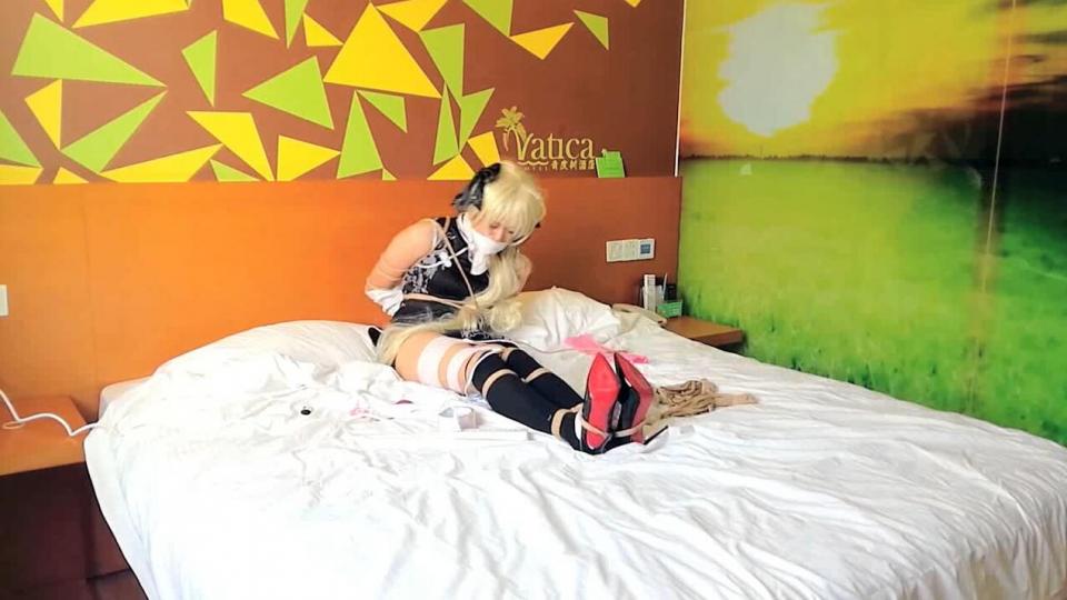 [Liya] Liya&#039;s Bondage Experiment -- Sora Tied and Gagged ©Liya<br><br>Summary:<br><br>Hello everyone, this is Liya again. And I have improved a lot on my skill on self bondage in my opinion. So I do think the video quality will be much more higher this time. The bath suit for this particular character is kinda tight. I have tried her costumes before, and god it's difference. This costumes is also a little bit loose for me, but I double checked the video to make sure there was no nudity randomly throw around the video. Hopefully you will enjoy the short clip :)<br>