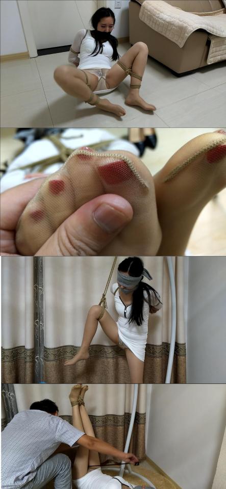 [Finger Rhythm] Revenge My Piano Teacher ©Finger Rhythm<br><br>Summary:<br><br>The piano teacher has a bad temper, which made a lot of her students upset. But this time she finally angered a special student which belongs to a delinquent group. For revenging her teacher, the student ordered some of his friends to kidnap the piano teacher, and locked her inside of the basement of his apartment. It was already too late for her to regret, and the teacher knew that she has to obey...