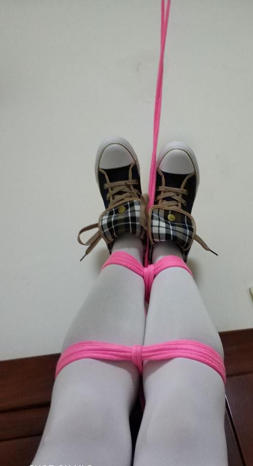 白丝+帆布鞋  - 喜欢帆布鞋的小哥哥小姐姐看这里~  [白丝,中国女孩,帆布鞋]