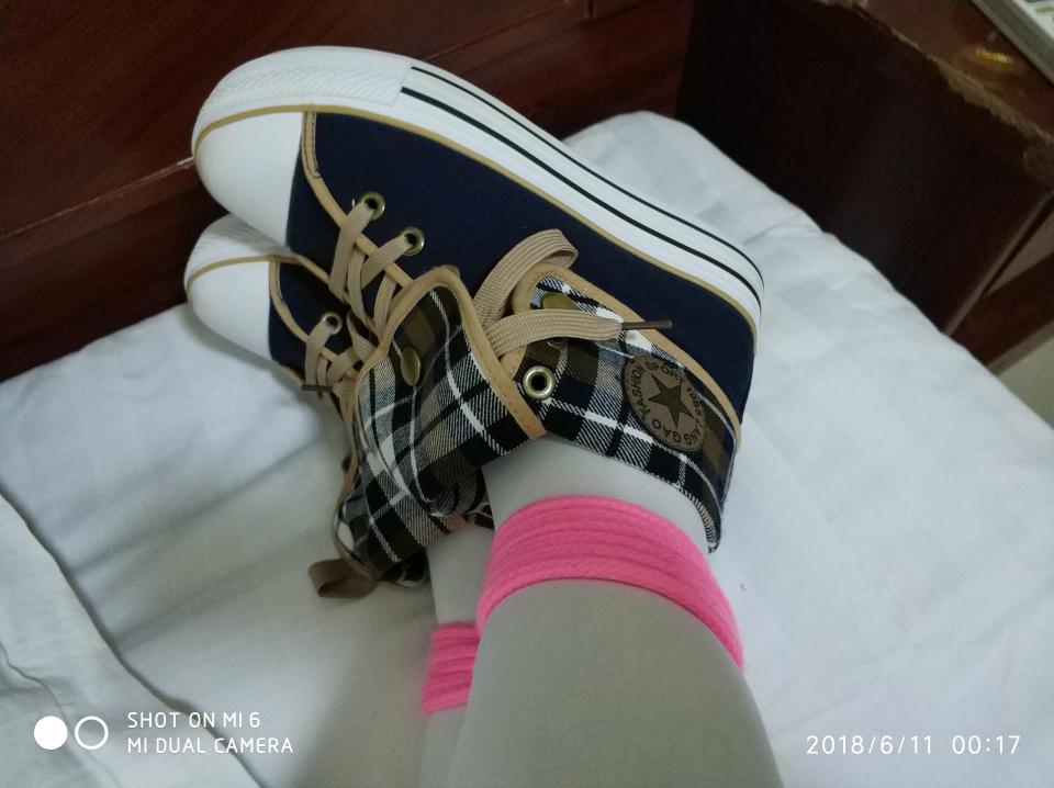 白丝+帆布鞋  - 喜欢帆布鞋的小哥哥小姐姐看这里~  [日本美女,白丝,中国女孩,帆布鞋,恋足]