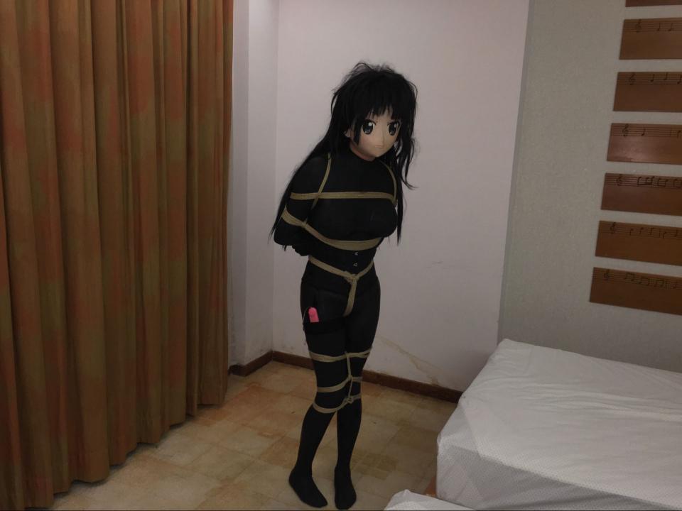 [wok3nim] Kigurumi Shibari In Latex Suit ©wok3nim<br><br>Summary:<br><br>Because of my personal concerns, updates in the future will be slowed down so that we can make more quality videos in the future. This time will be kigurumi bondage in latex suit with a buttplug that attached with a tail, hopefully you will enjoy our videos, and we are looking forward to hearing from you for valid feedback or suggestions!