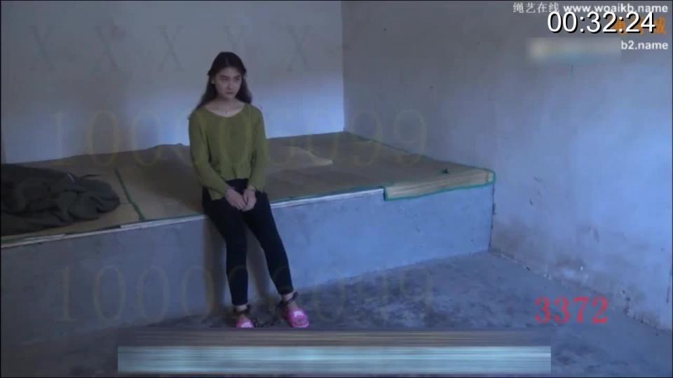 怀旧影院  穿越的女犯 下 片名  怀旧影院  穿越的女犯<br>剧情  怀旧影院<br>剧情  怀旧影院作品。形势很新颖的一部作品，把穿越元素加入其中。还是挺不错的。希望大家喜欢。