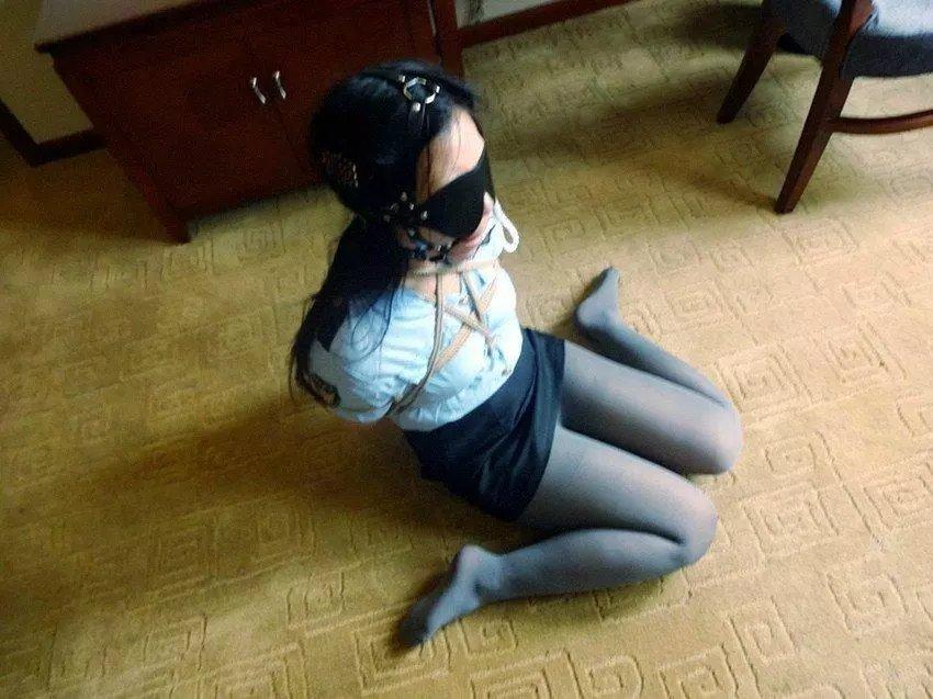 情趣小女井妹妹（20P） - 情趣小女井
