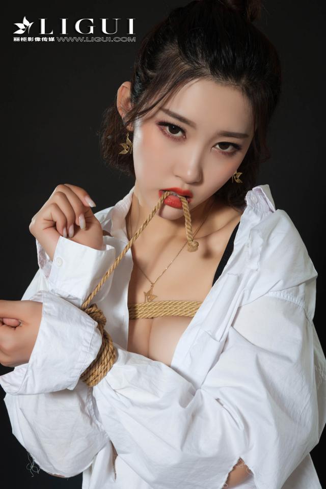 丽柜美束（1） [中国女孩]