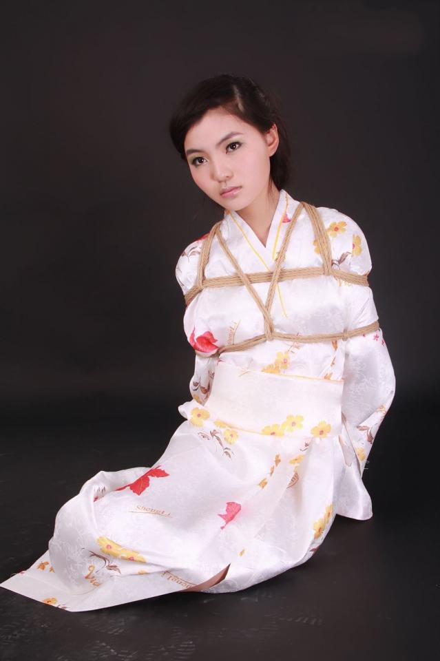 神艺缘 第15期中 雨婷和服 [中国女孩]