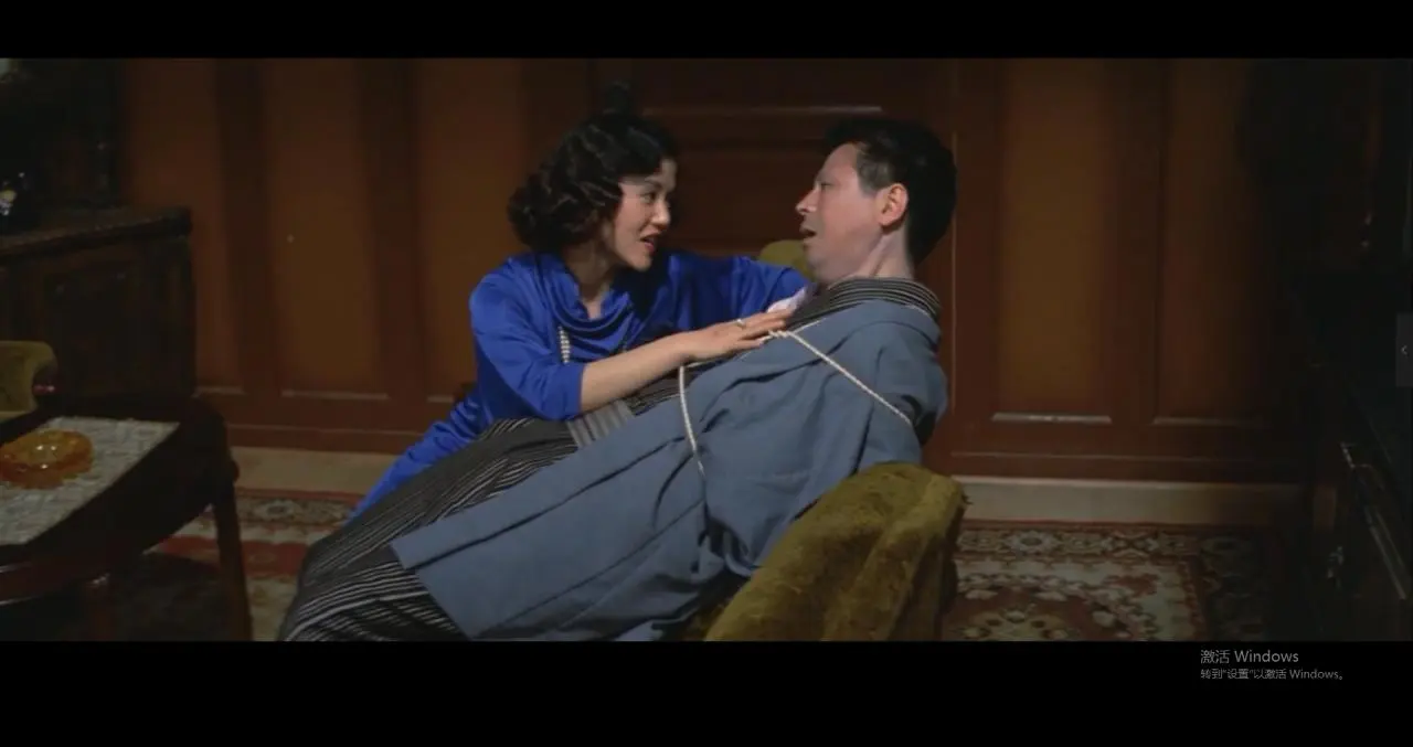 FetiSale - Video 网络电影牢笼中的妖精