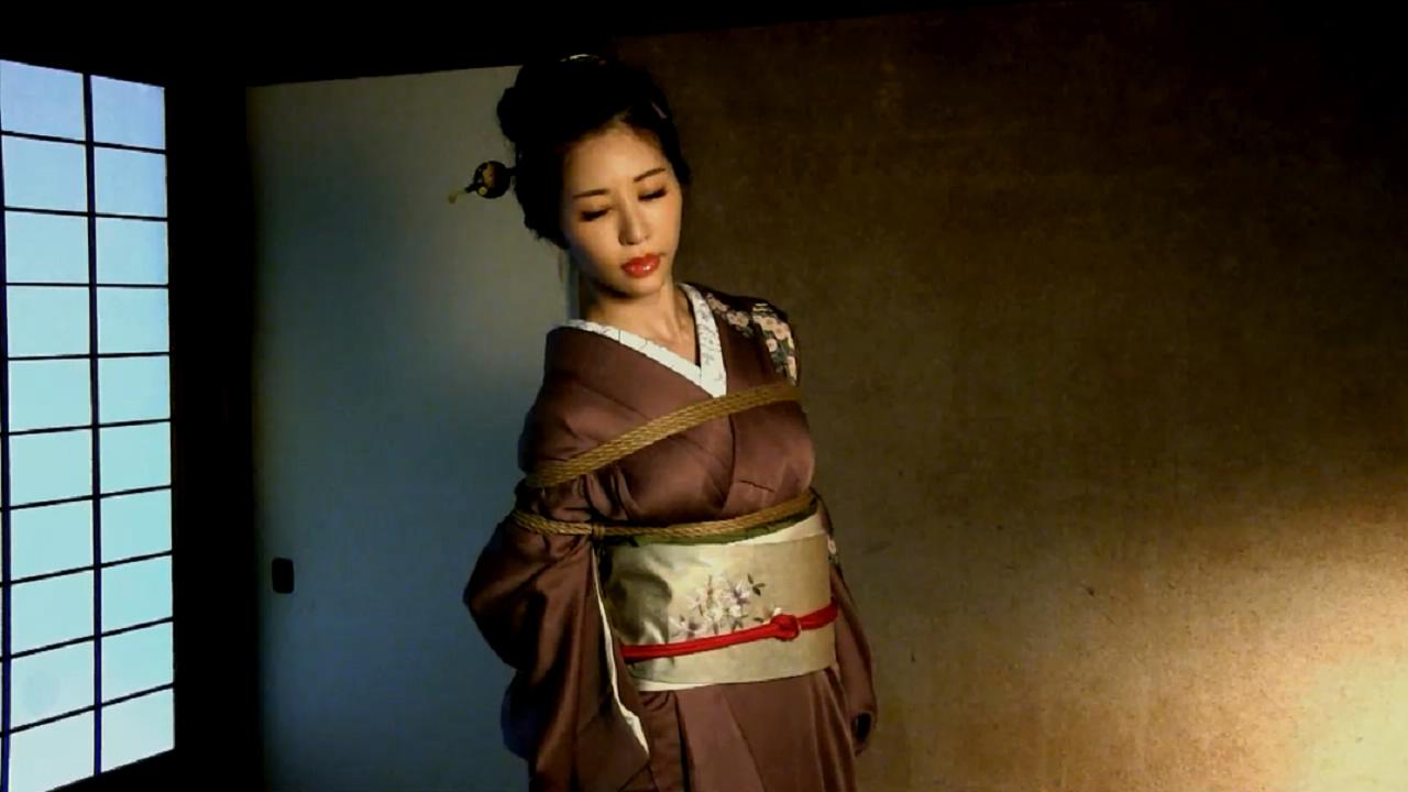 杉浦則夫 SM緊縛 003 FetiSale - Video 現場 山桜桃 二弾 [刺青美女 戸板縛り-猿轡柱吊り-海老縛り-蝋燭 責め 等]