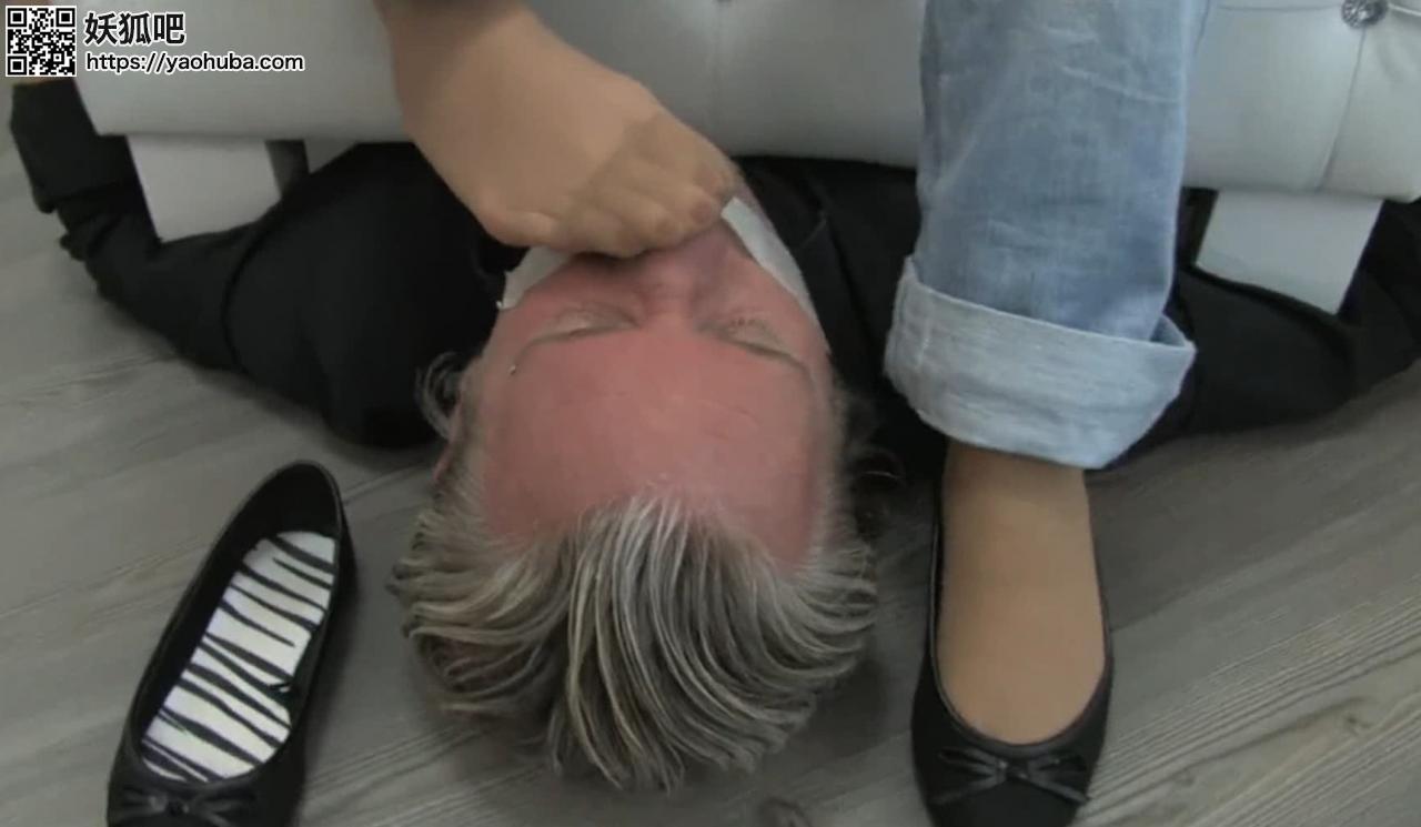 FetiSale - Video Marinka forces the slave to sniff her sweaty nylon socks -  FULL HD