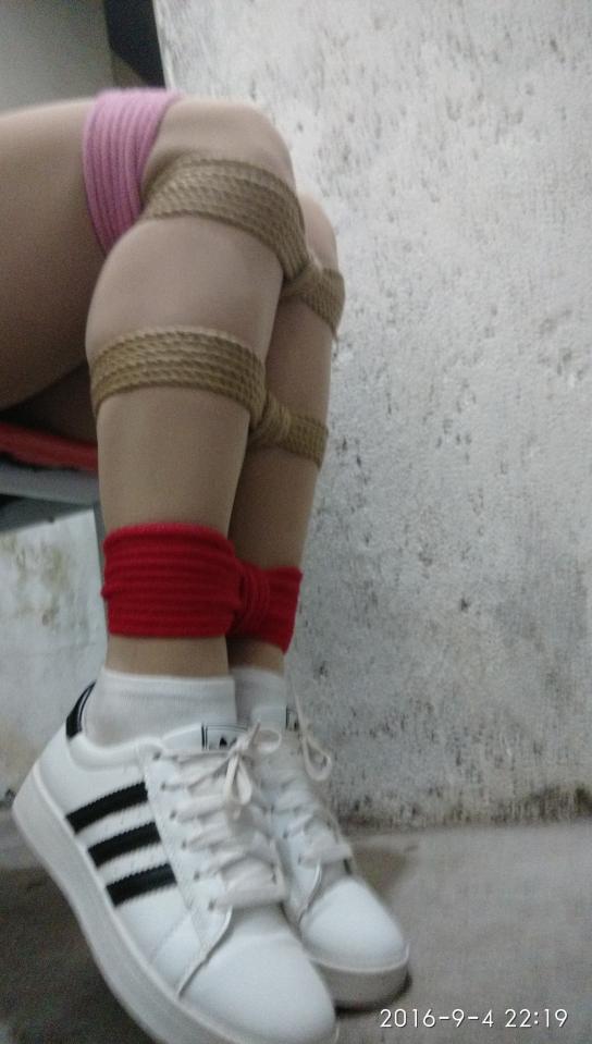 小白鞋自缚 [帆布鞋,棉袜]