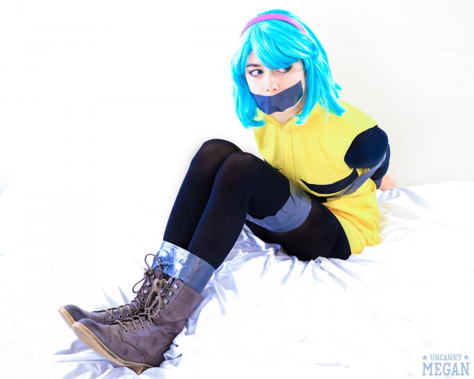 Uncanny Megan Cosplay - Cute Cosplayer Uncanny Megan tied up in some cosplay [丝袜,堵嘴,COSPLAY,胶带,欧美动漫]