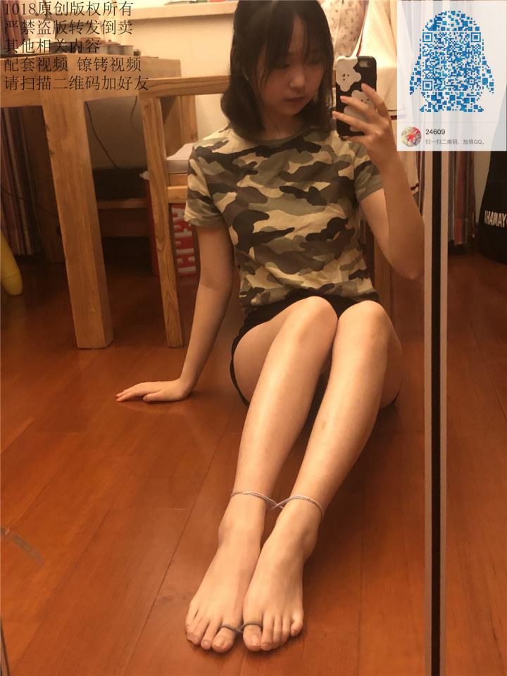 妹子闺房绑脚自拍系列第4期 都是露脸的放心购买 - 最近新开发了一个系列 那就是邀请妹纸自己在家中拍一些榜上双脚的图和视频再发过来 可以领略全国各地的女孩的风采 还有妹纸们的闺房 希望大家喜欢啦！