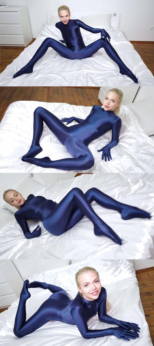 [W’sH]——Masha——深蓝光泽zentai——卧室床上发骚 小甜妹Masha穿着深蓝zentai在卧室发骚，床上各种姿势扭来扭去，小身材是真苗条啊。<br><br>注：<br>W’sH 工作室<br>专注于zentai、紧身衣、spandex、丝滑光泽衣物、乳胶、睡袋、捆绑、锁链……等一系列恋物拍摄。<br>清一色欧美模特，高颜值，好身材。<br>单女、女女、三女应有尽有，各种玩法层出不穷。<br>拍摄手法极具艺术性，作品极具收藏价值。