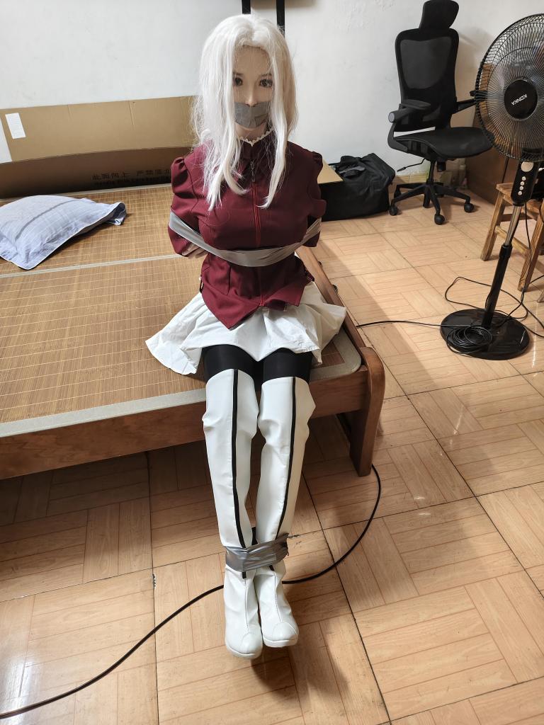 人偶cos  爱丽丝菲尔 [堵嘴,COSPLAY,胶带]