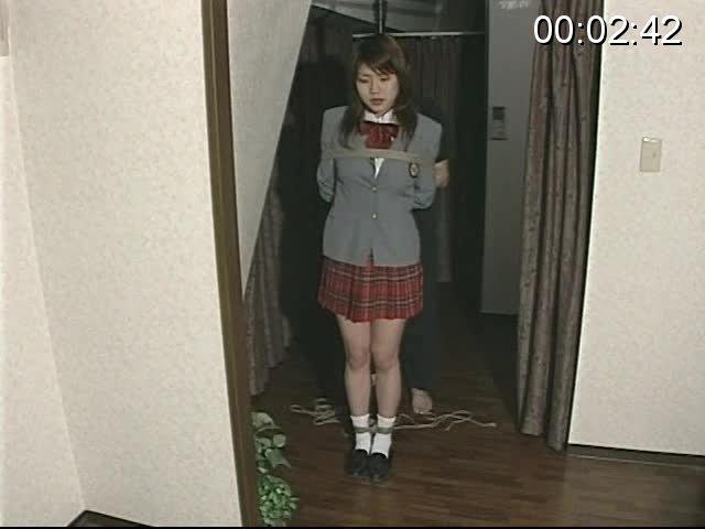 白鳥のぞみ(19才)	(1)女学生風灰色ブレザー＆赤チェックスカート 白鳥のぞみ(19才)	(1)女学生風灰色ブレザー＆赤チェックスカート【最後にメイキング少々】<br><span style='color:#b0b0b0;'>[隐藏文字，购买后可见]</span><br><span style='color:#b0b0b0;'>[隐藏文字，购买后可见]</span>