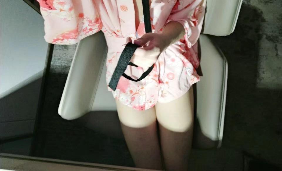 不听话的群主就应该被绑起来小合集重发 - 这次是应为上次的失误忘记把群二维码放进去了，所以重发一次，上次买过的可以私信我，没买过的可以购买后靠群二维码进群交流约绑，，此外原味小屋的管理员接受原味出售，想买的直接私戳或者在群里交易，最后有一位小姐姐想交流自缚，有自缚经验的可以加她QQ交流：3187805206