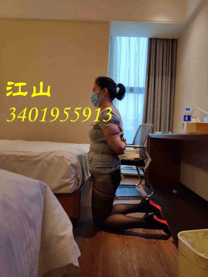 母女系列之母女舌头虐 - 江山换号了，3401955913.之前的3516763647的号码被封一周！！！下周可以解封了。现在先用3401955913的号谈业务。