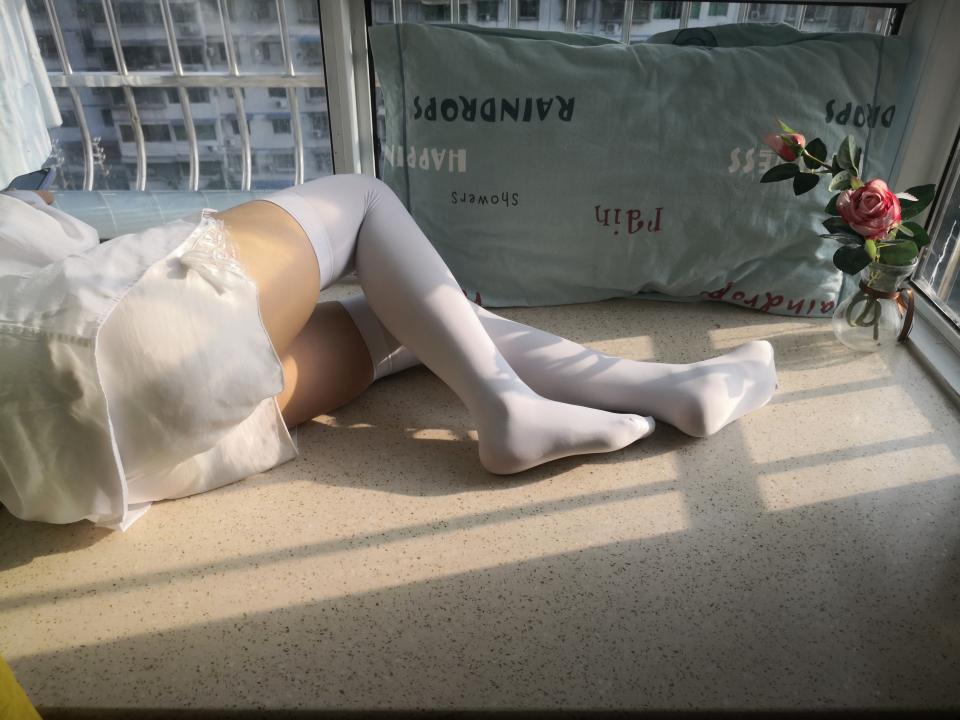 一米五的00后合法萝莉一只 - 原创精品壁纸级，欢迎+企鹅1410015400交流 [白丝,中国女孩]