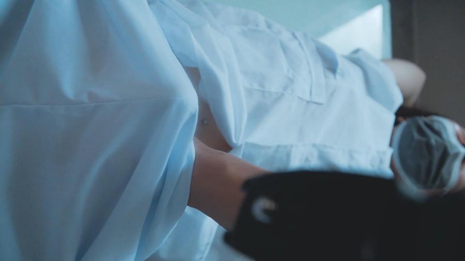 00后女生，白大褂护士装、躺着桌束缚，鞭子抽打、tk挠痒、最后强制gc~~声音酥麻 00后女生，白大褂护士装、躺着桌束缚，鞭子抽打、tk挠痒、最后强制gc~~声音酥麻<br><br>网盘下载后rar格式改为mp4