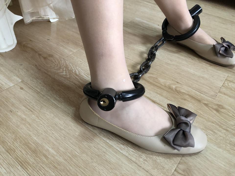 插播一组平底鞋 - 平底鞋配肉丝真是太好看了 [Grey pantyhose,Anklet]