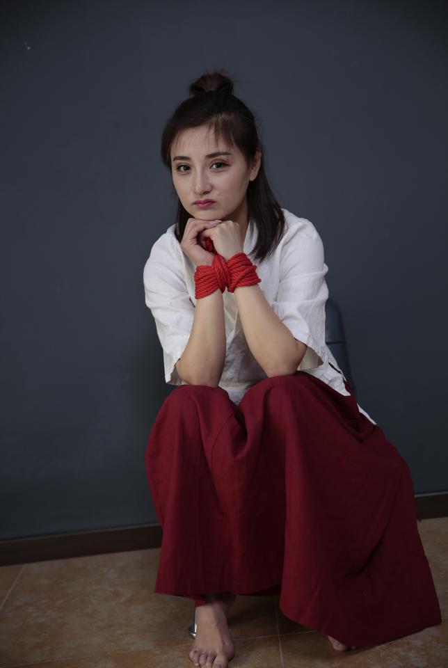 娇娇~古装红裙 - 有几个朋友私信问我联系方式....统一回复一下Q995563333