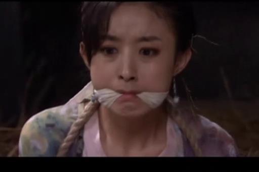 影视捆绑截图1 [高手缚（中式五花）,民族（中式婚礼服）,堵嘴,中国女孩,电影/电视剧]