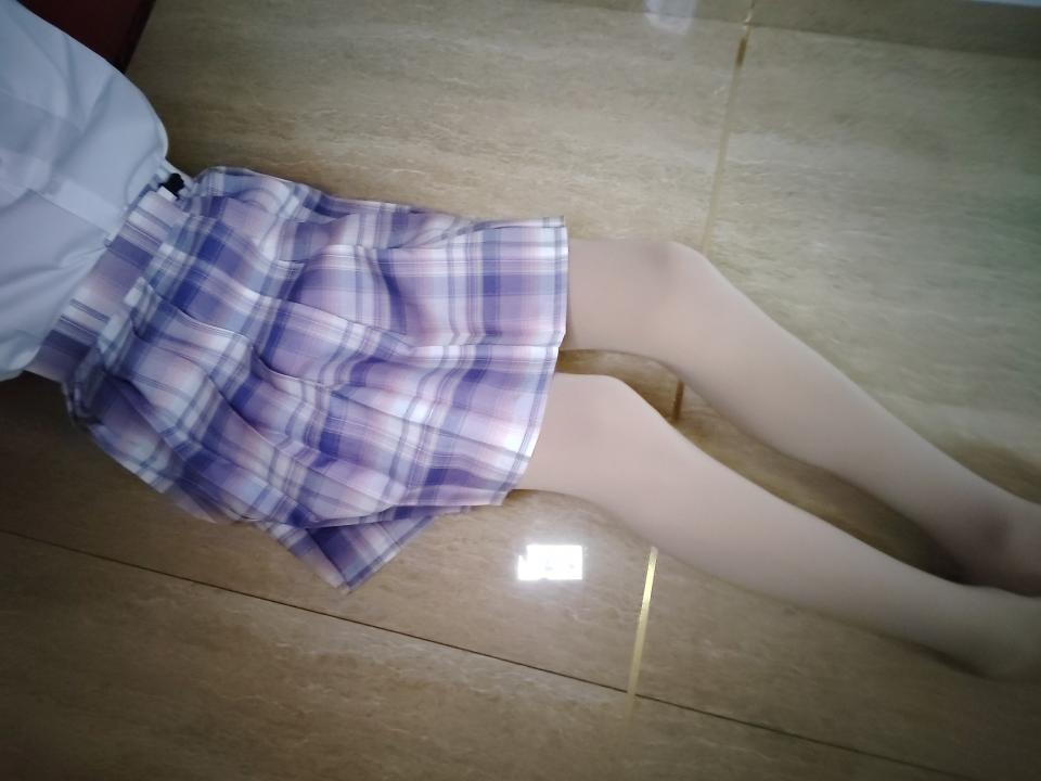 只会绑腿呢，有大佬帮忙吗 - 闲来无事，把自己的腿绑了，只会绑腿，唉