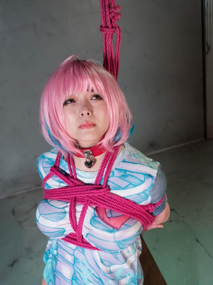 Anata ga sukina no wa? Kawaiku kinbaku sarete ijimerareteiru shoujo (Miyako Daimon) 1 - 因为太多分两部分传了，这是第一部分 [日式反绑,堵嘴,COSPLAY,日本美女,胸缚,口枷,三角木马,口球]