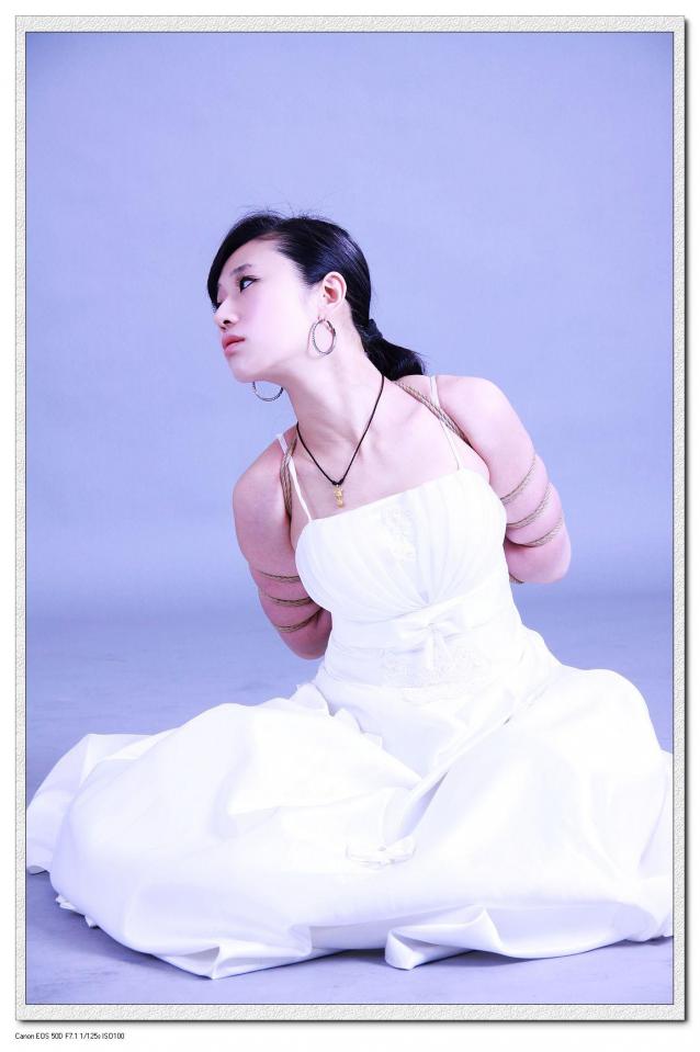 绳界一姐馨缘 - 馨缘婚纱紧缚套图 系列3 [礼服（婚纱）]