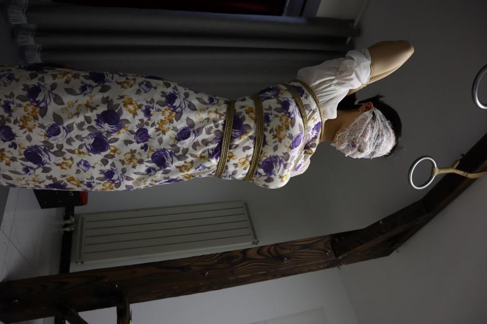 新模试缚 - 苏秦背剑 红绳日式缚 热裤美体龟甲 吊手缚 禁锢支架 五合一 订制视频 实践体验联系体验室微信 150114454919 Q2957680535 加好友注明来自妖狐吧 自然信任多几分！