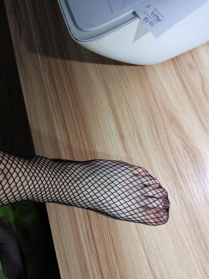 更多网袜 更多快落???? - 小小网袜 能不能网住你们的心呢