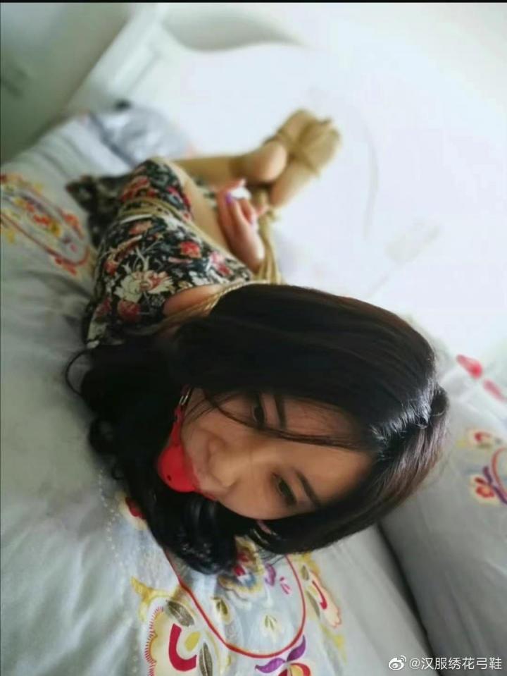 wb绳艺第三期 [驷马（俯卧）,堵嘴,肉丝,中国女孩,口球]