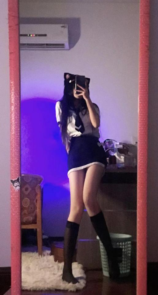 一些我朋友的图 - 里面有个即将成为m的女孩子，大家猜猜是谁吧(ง •̀_•́)ง加油