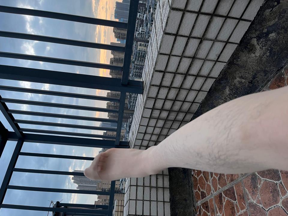 顶楼露出～同好+ - 带绳子约哦，男女都可